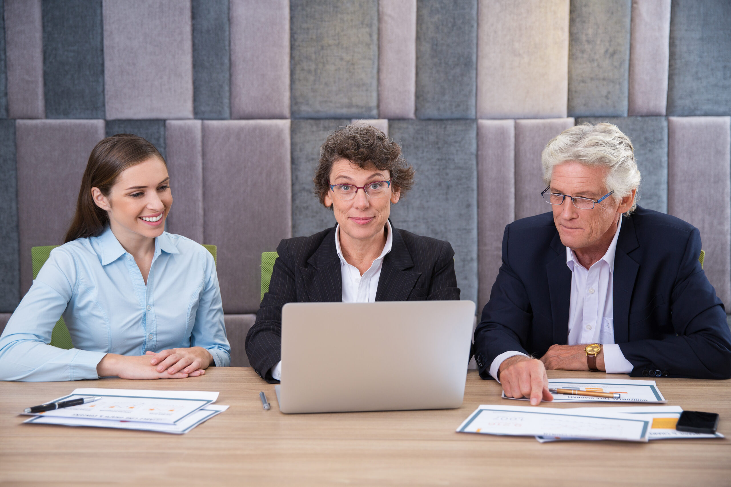 Smart solutions for strong finances.